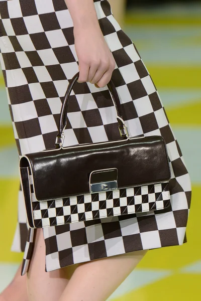Look 38